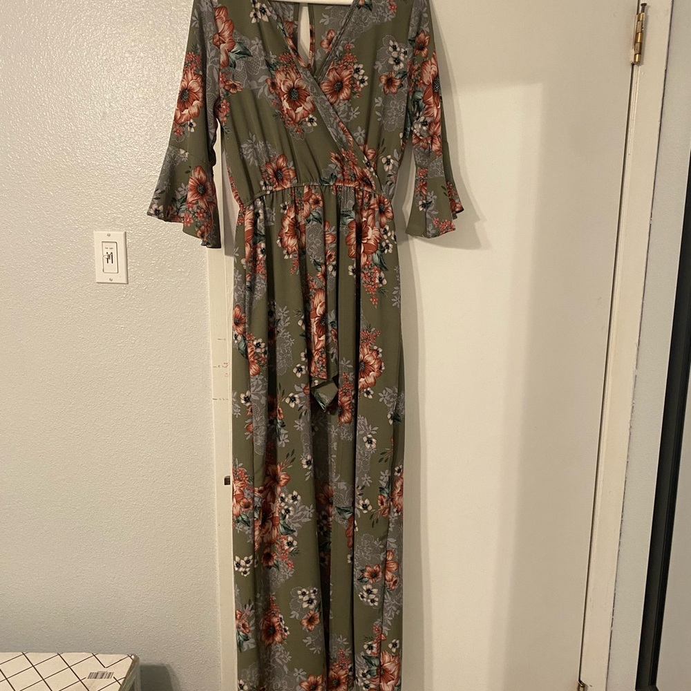 Francesca's Collections Floral Maxi Dress in Olive and Rust